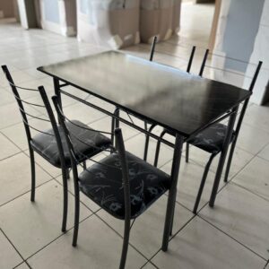 Mesa Tampo MDP 98 x 58 cm Realeza Indiano com 4 Cadeiras Rio Martelado Preto Lírio - Teixeira