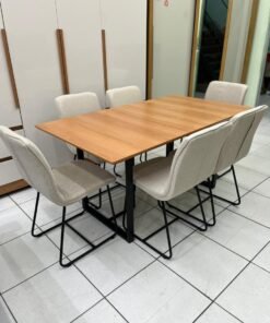Mesa 1,60 x 0,90 m Tampo Madeira Proa Luna com 6 Cadeiras - Linho Bege