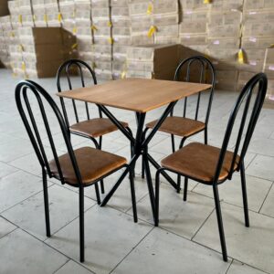 Mesa Quadrada Proa 68 x 68 cm Base Ipanema com 4 Cadeiras Ubatuba Preto Fosco com Assento Marrom - Teixeira